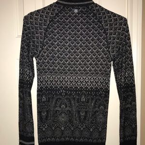 Athleta sweater